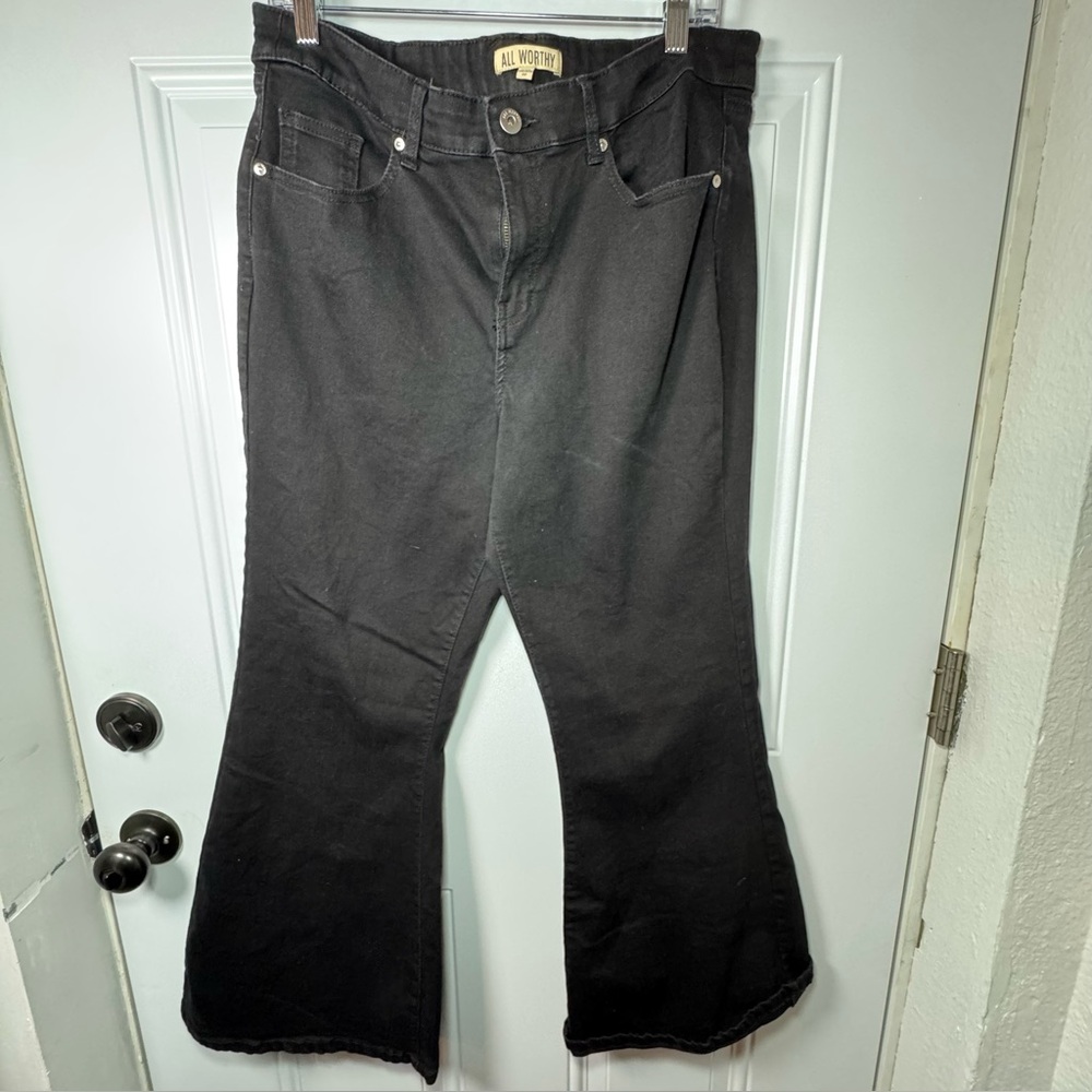 All Worthy by Hunter McGrady Black Flare  Women’s Jeans Size 14P